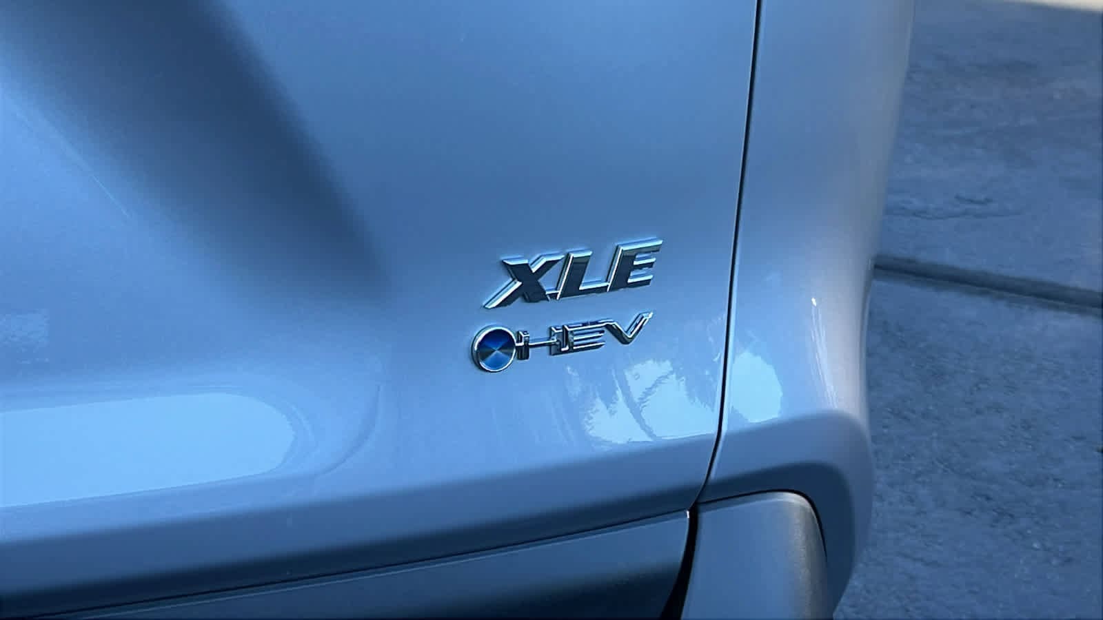 Thumbnail: 2025 Toyota RAV4 - 28