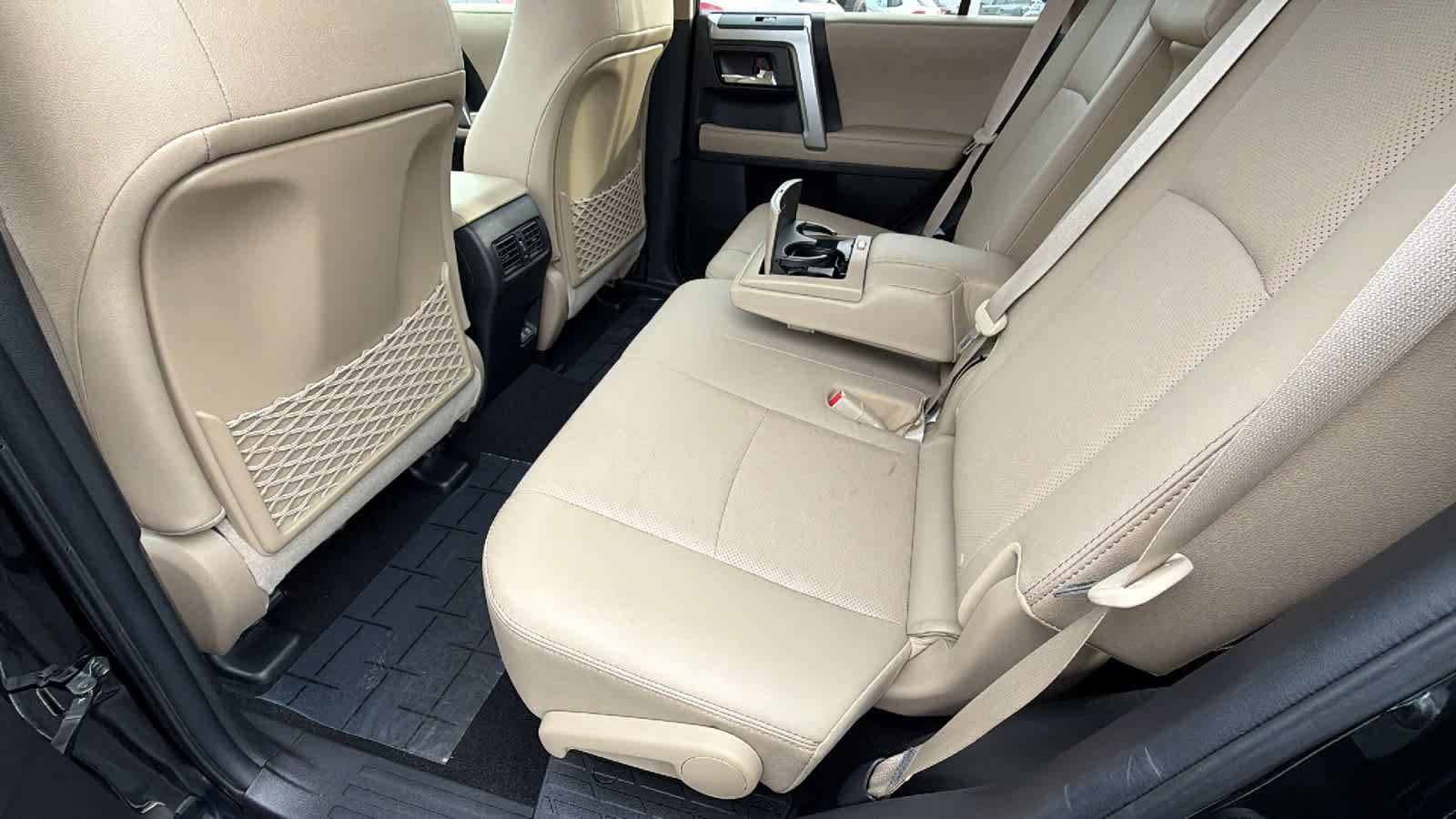 Thumbnail: 2022 Toyota 4Runner - 24