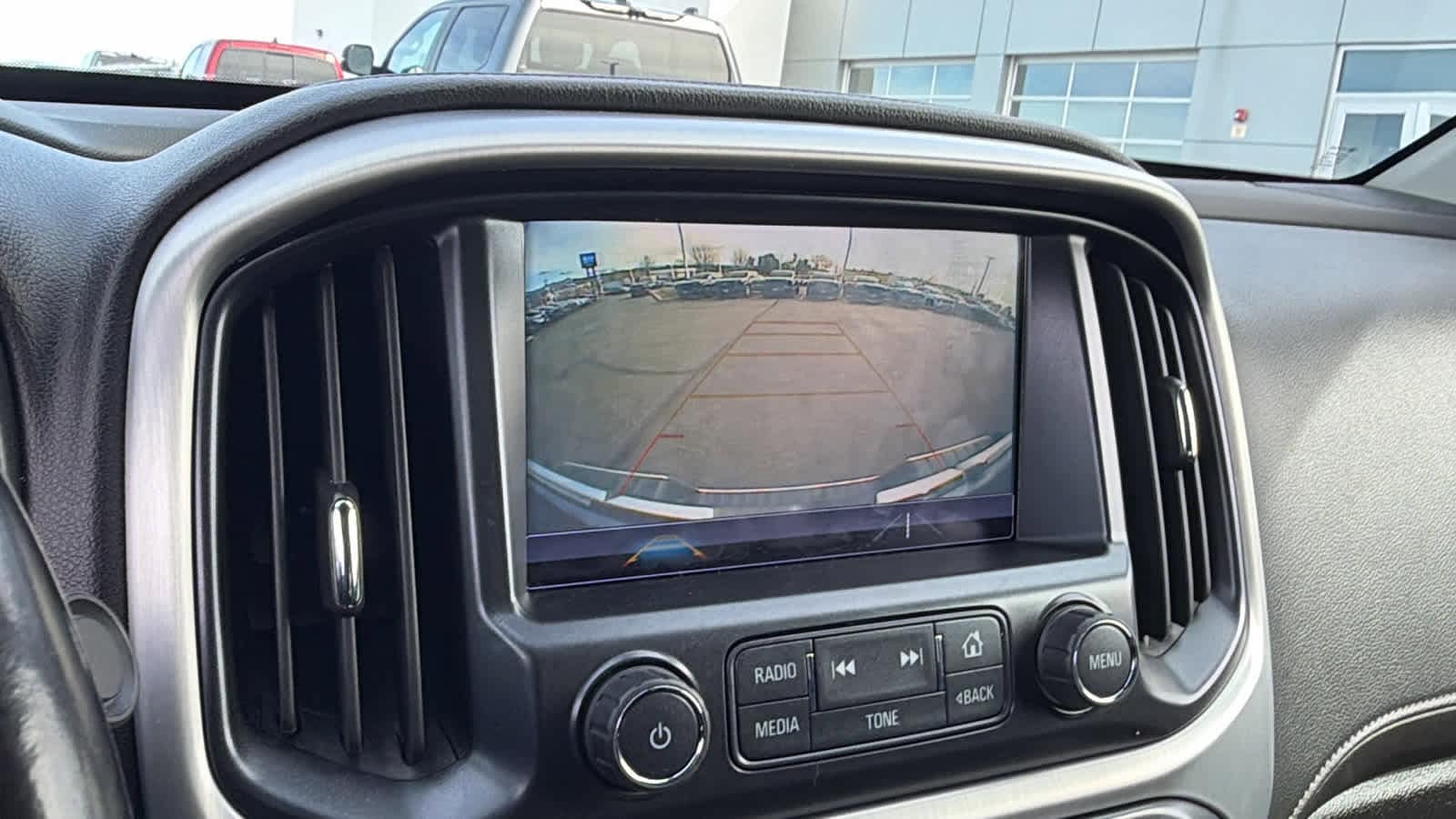 Thumbnail: 2018 GMC Canyon - 16