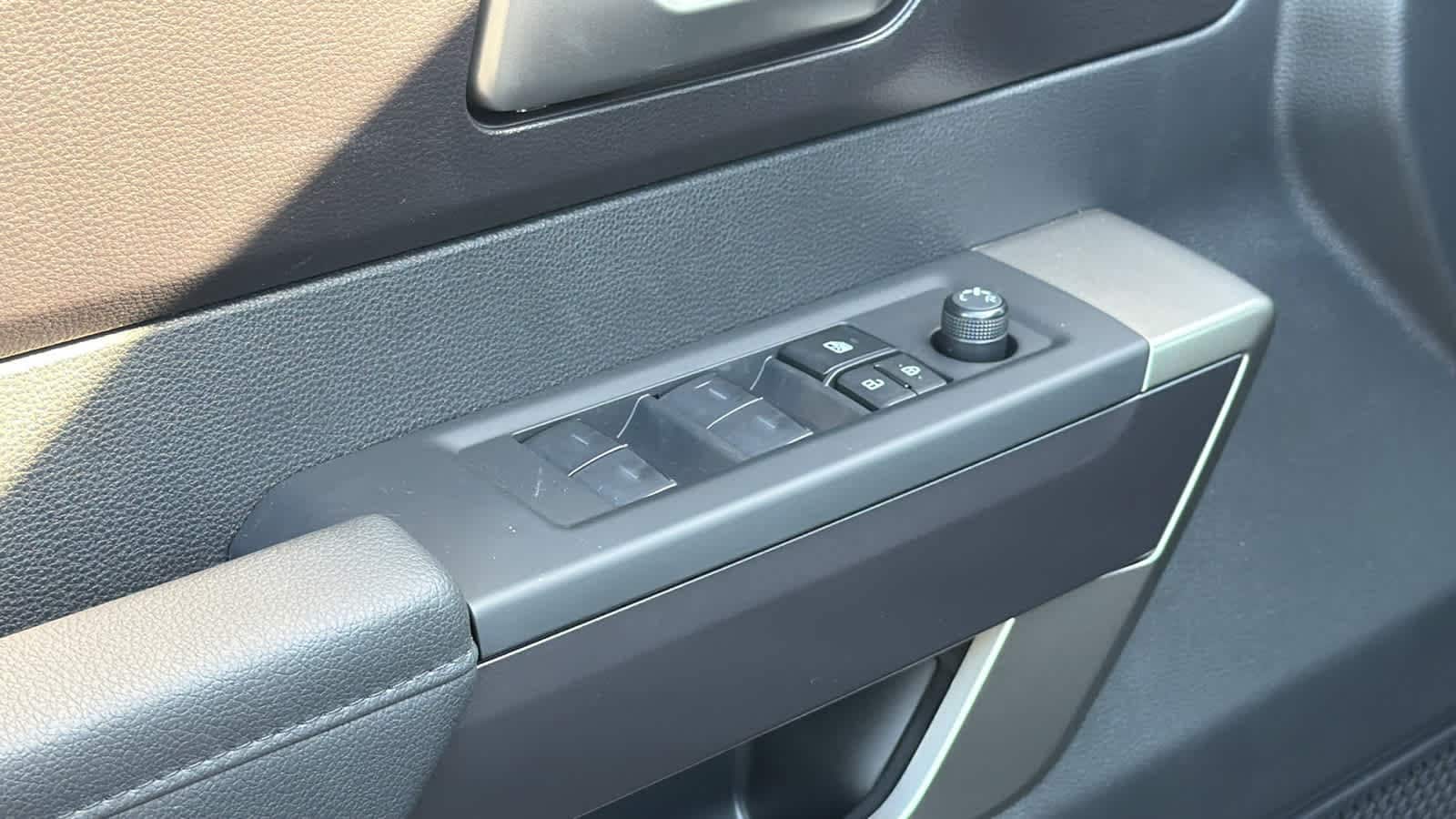 2026 Toyota Tundra SR5 - Photo 22