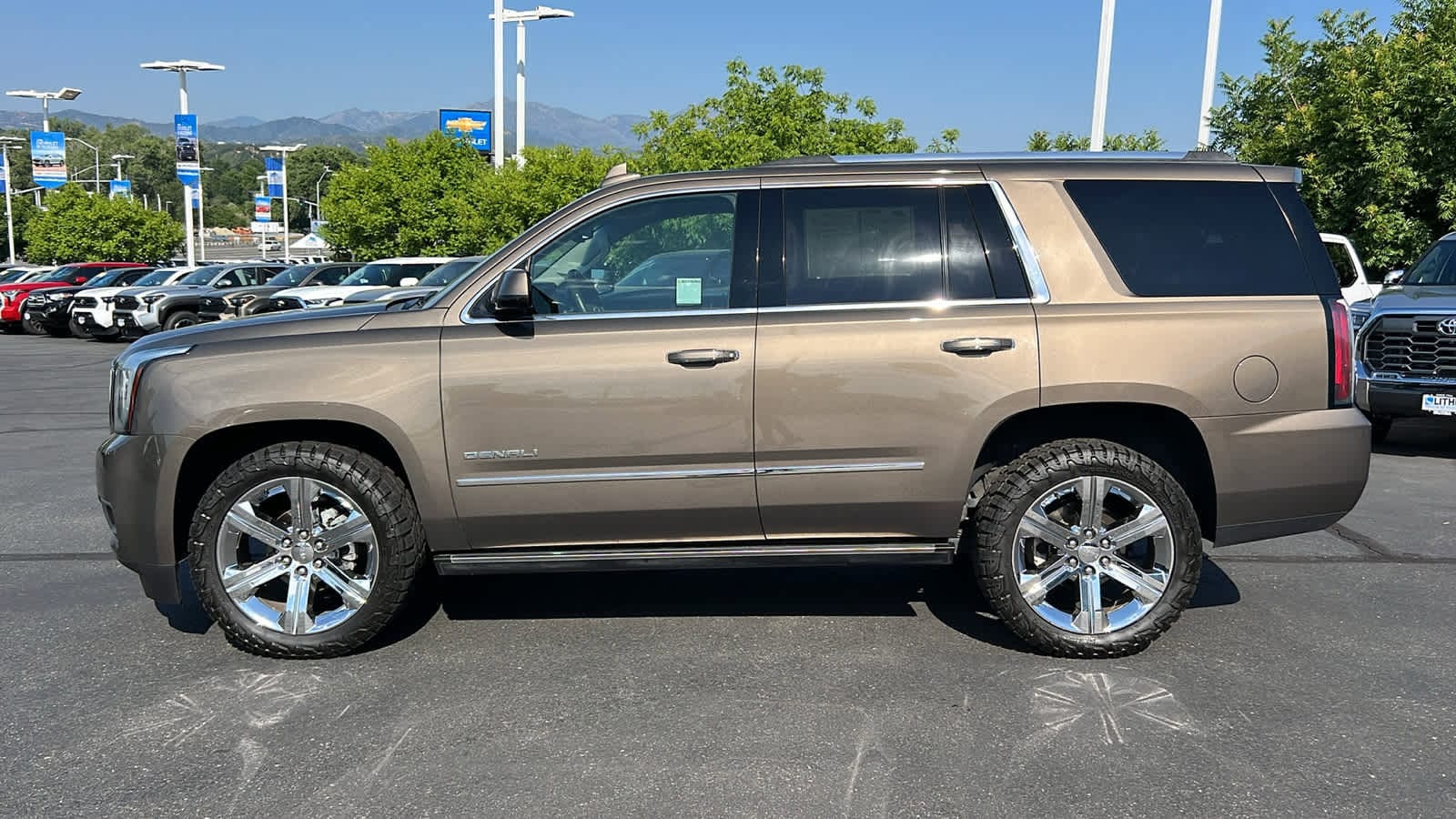 Thumbnail: 2016 GMC Yukon - 8