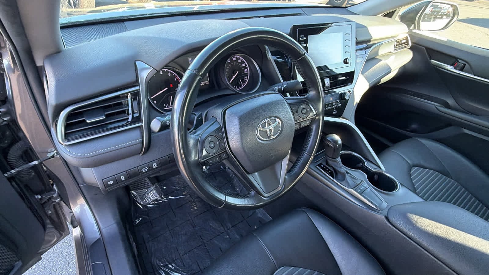 Thumbnail: 2024 Toyota Camry - 10