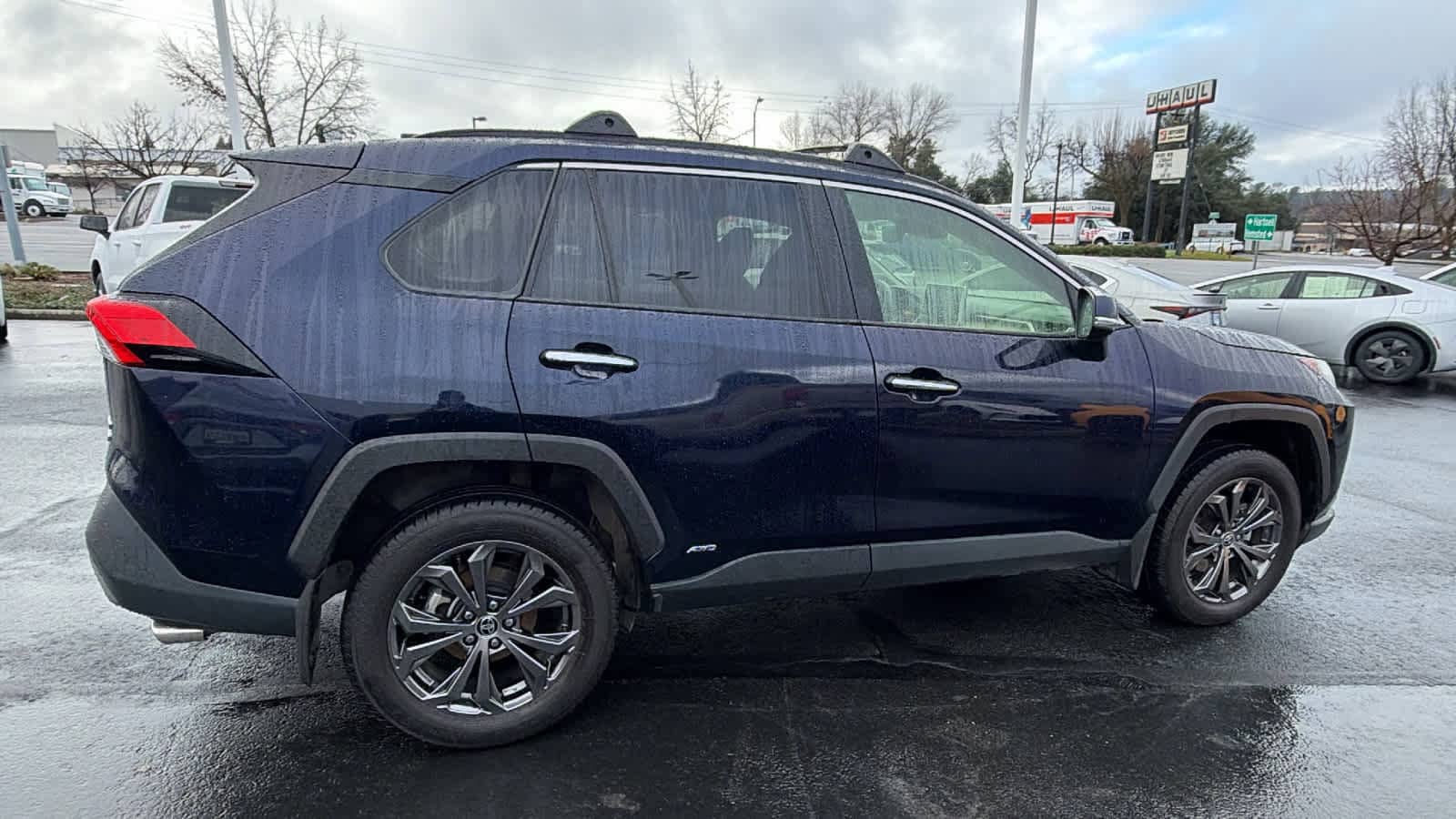 Thumbnail: 2022 Toyota RAV4 - 4