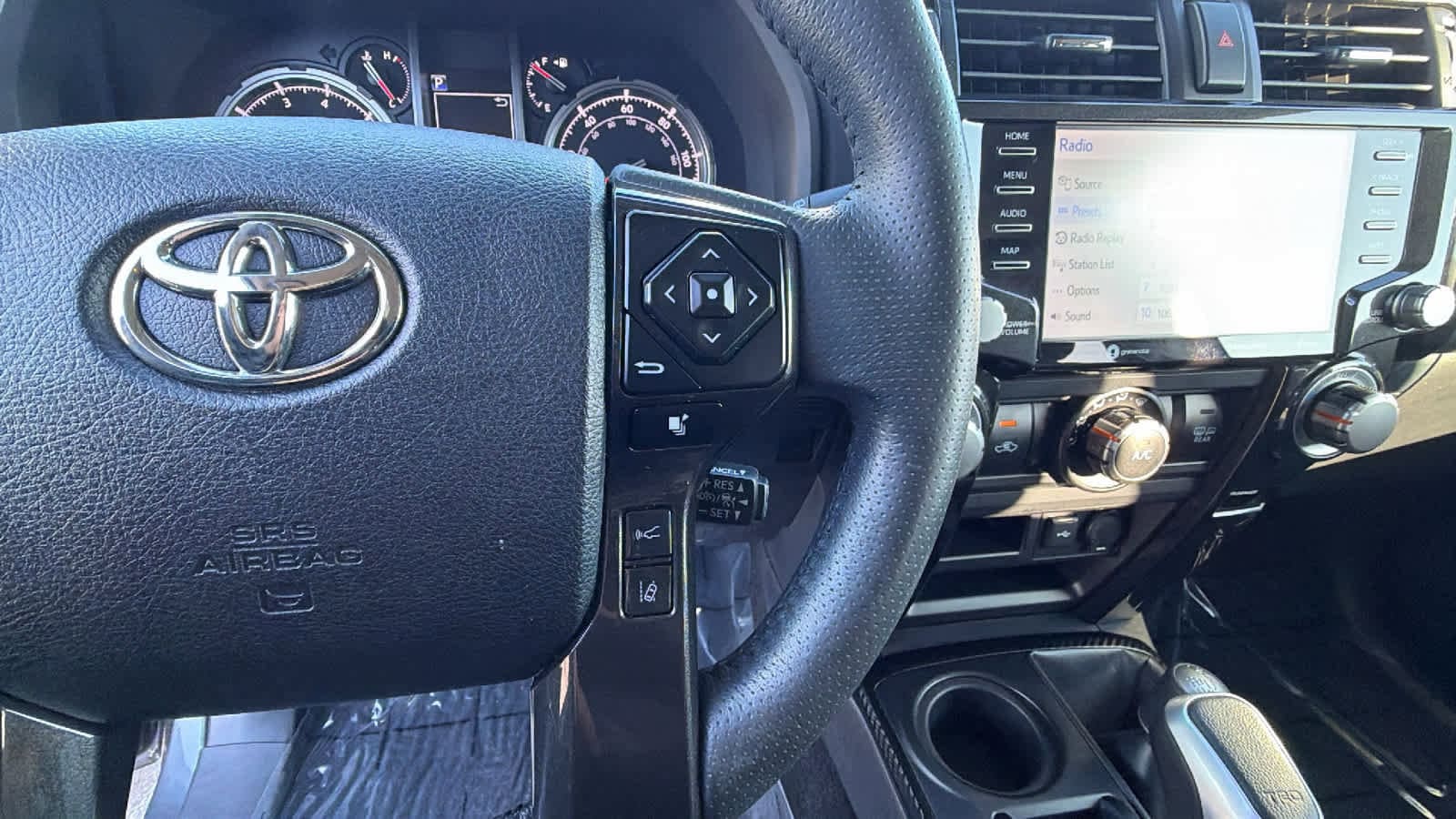 Thumbnail: 2022 Toyota 4Runner - 20