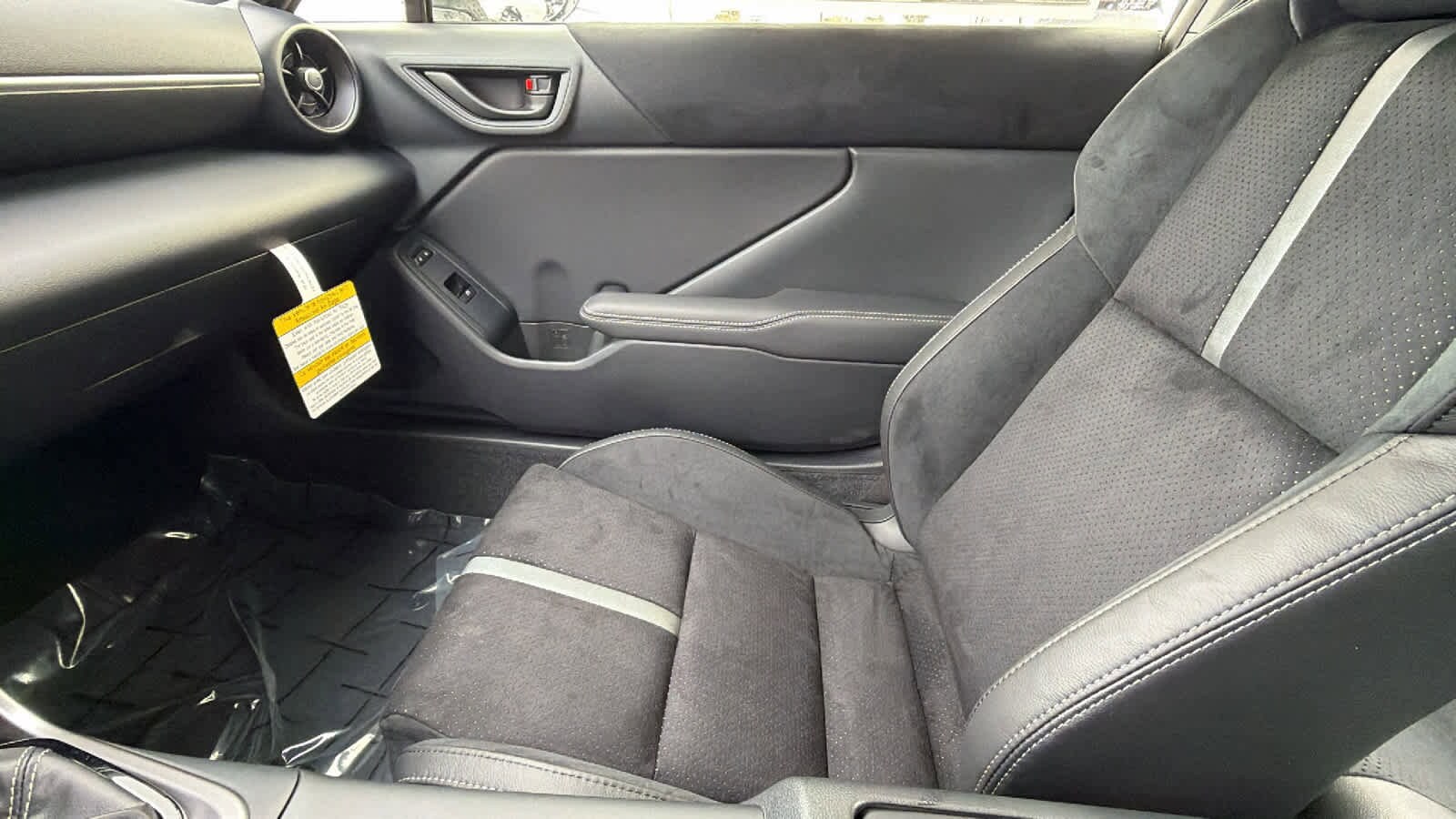 Thumbnail: 2026 Toyota GR86 - 12