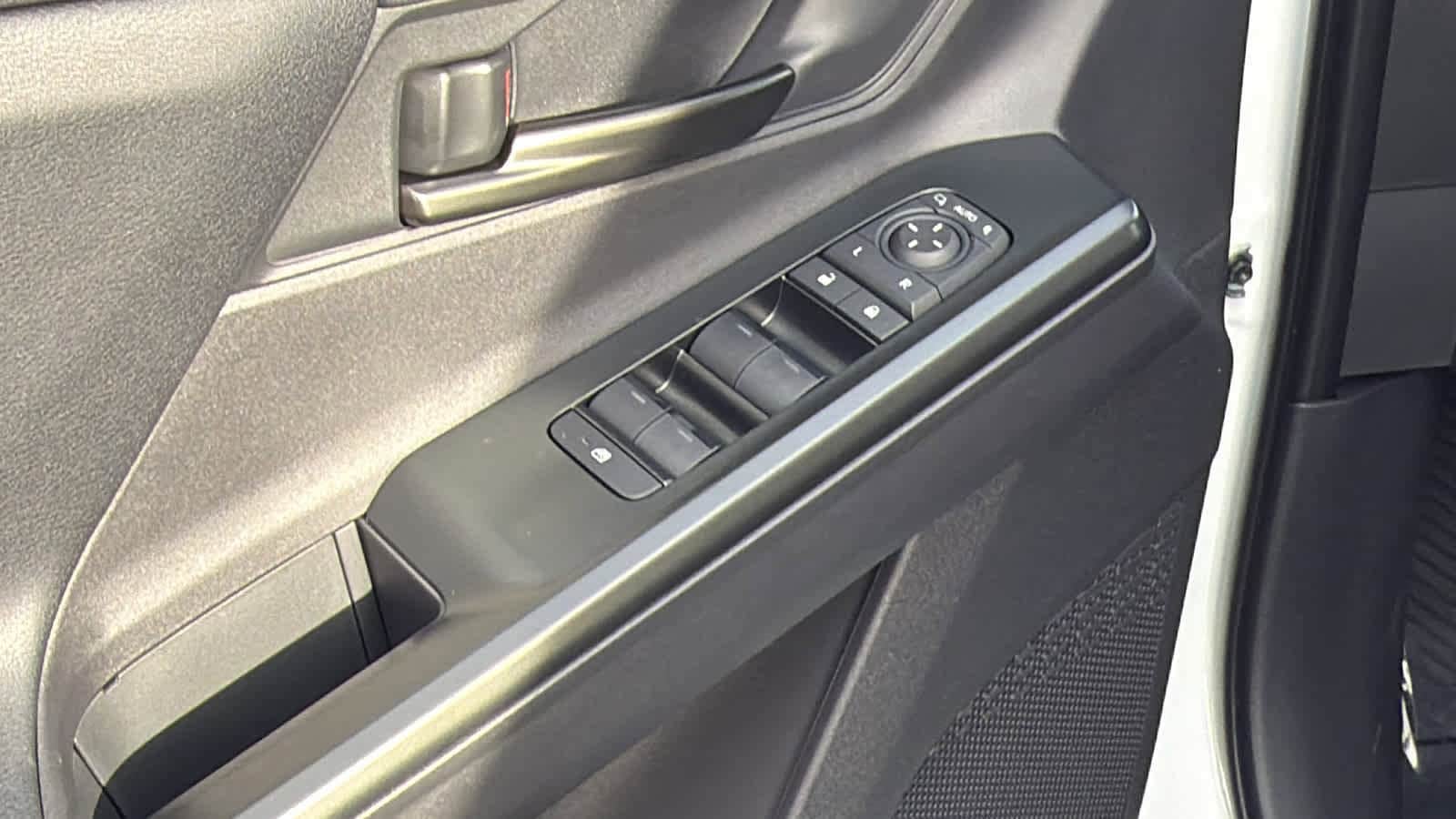 Thumbnail: 2026 Toyota bZ - 22