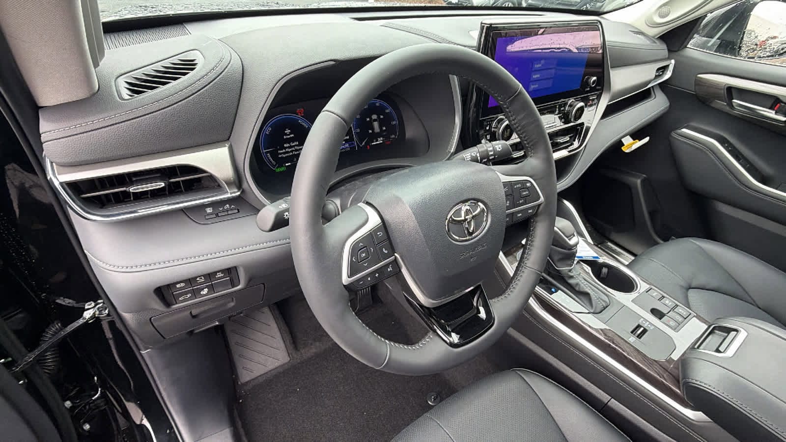 Thumbnail: 2026 Toyota Highlander - 10