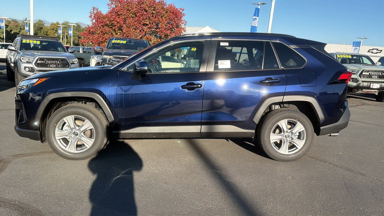 Thumbnail: 2025 Toyota RAV4 - 8