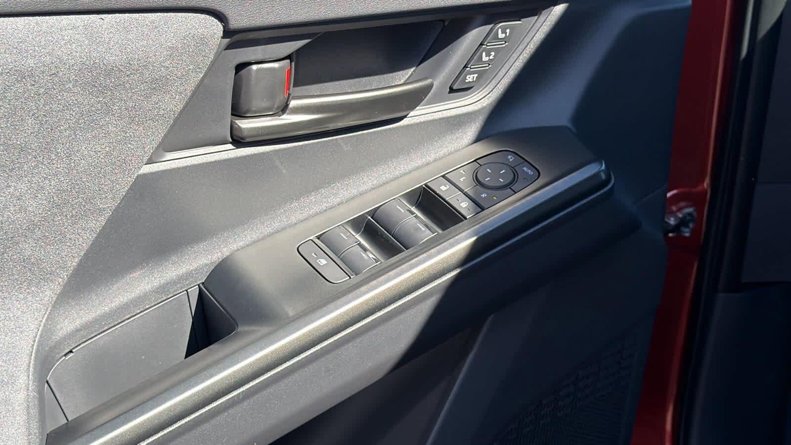 2026 Toyota C-HR XSE - Photo 22