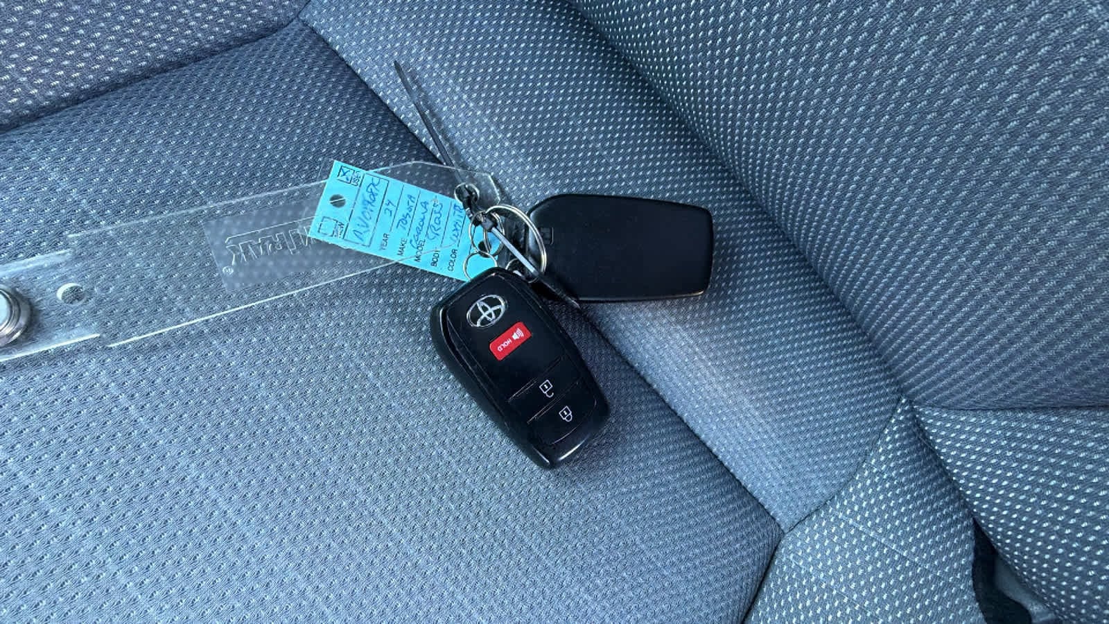 Thumbnail: 2024 Toyota Corolla Cross - 29