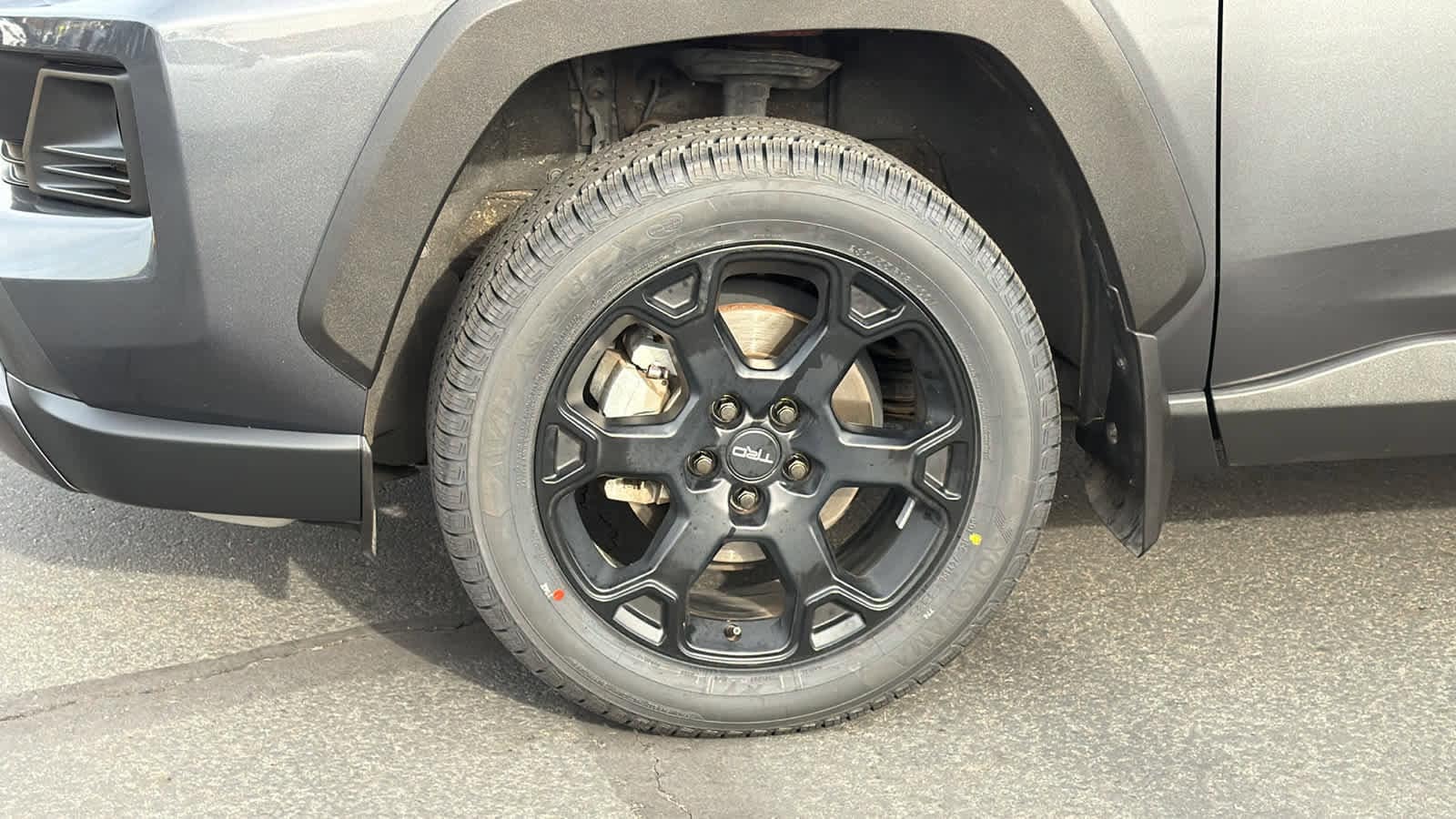 Thumbnail: 2022 Toyota RAV4 - 9