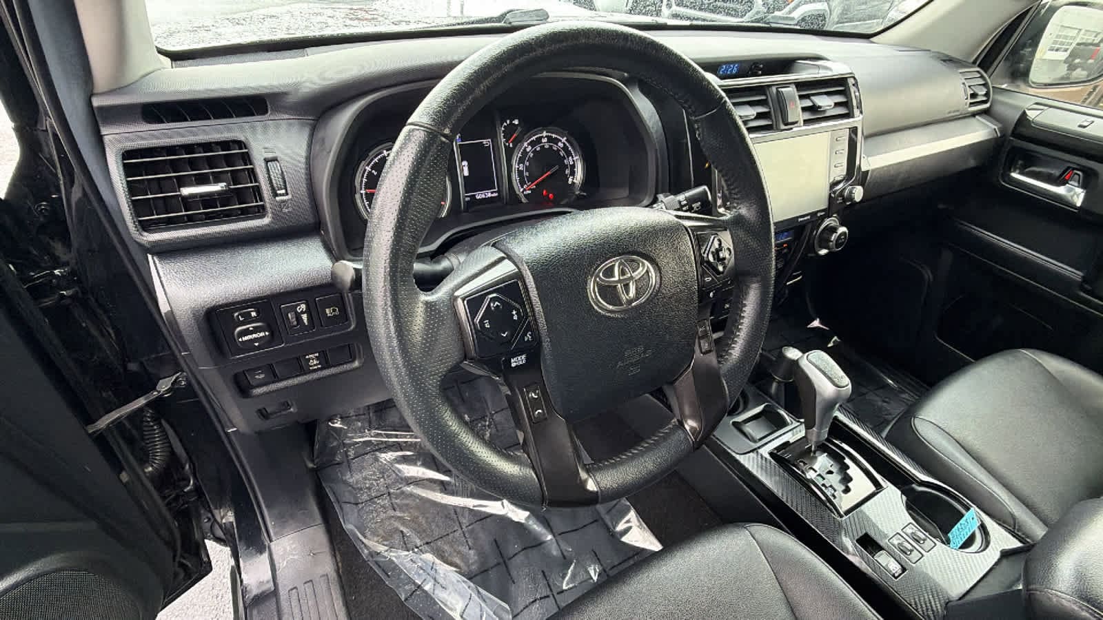 Thumbnail: 2020 Toyota 4Runner - 10