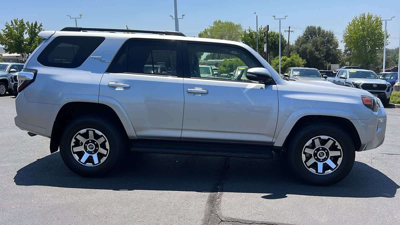 Thumbnail: 2023 Toyota 4Runner - 4
