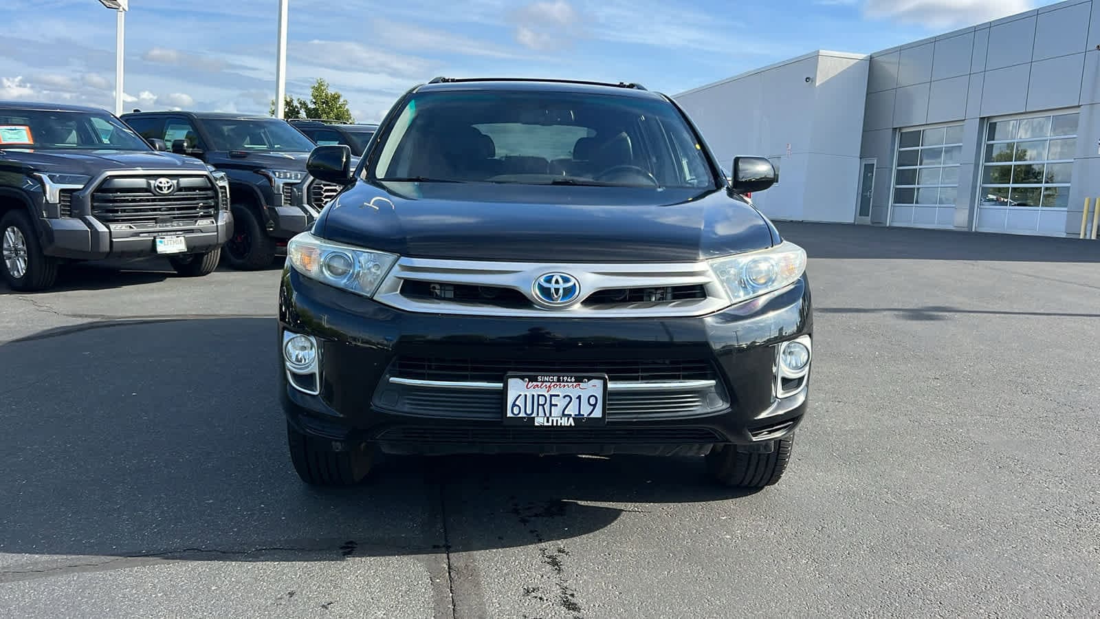 Thumbnail: 2012 Toyota Highlander - 2