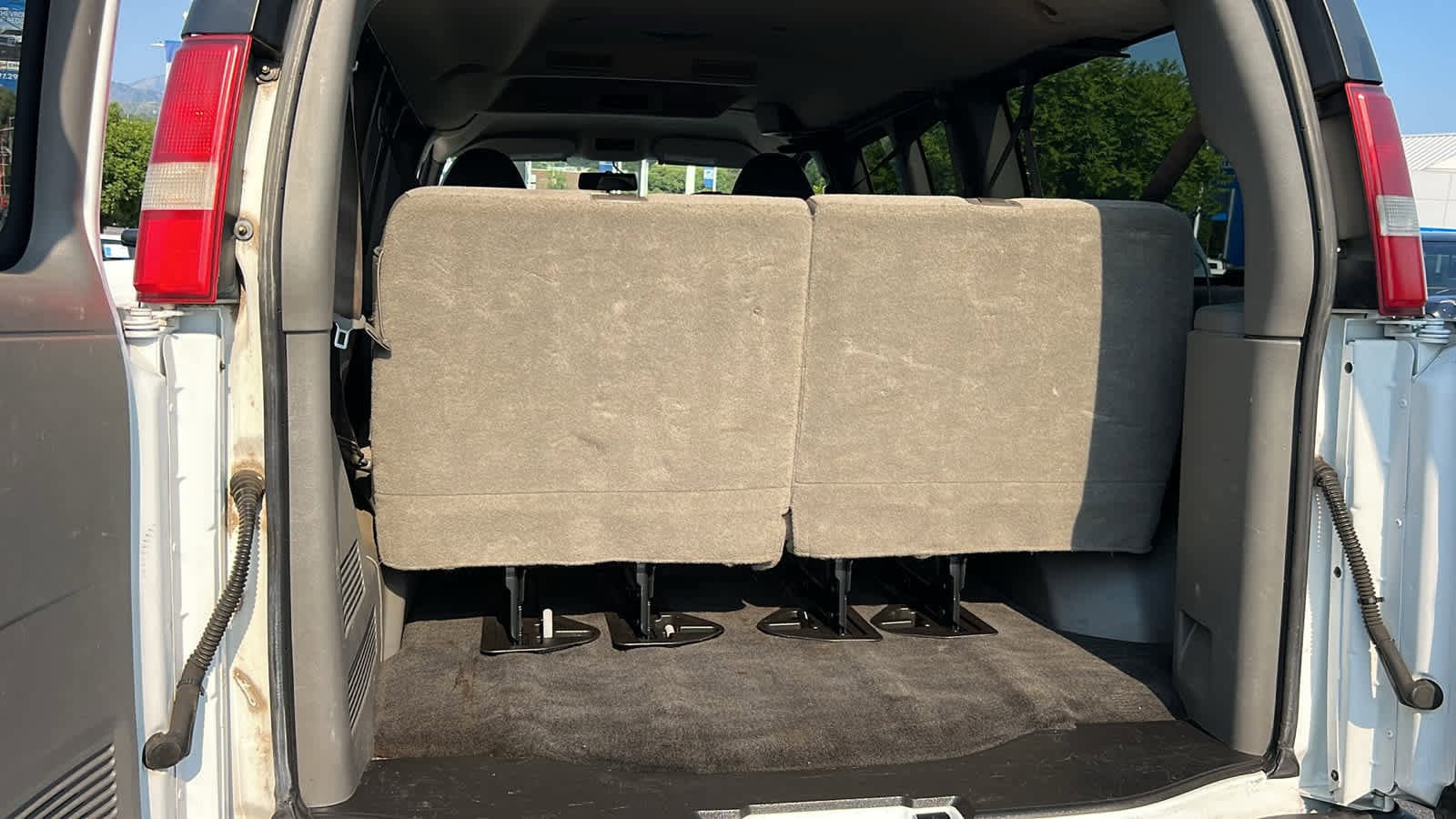 Thumbnail: 2013 Chevrolet Express - 27