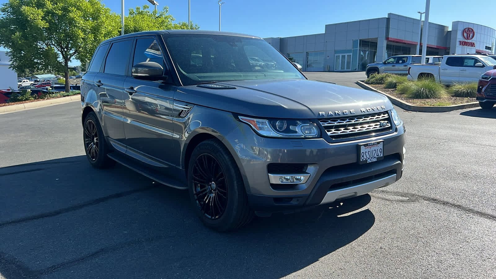 Thumbnail: 2015 Land Rover Range Rover Sport - 3