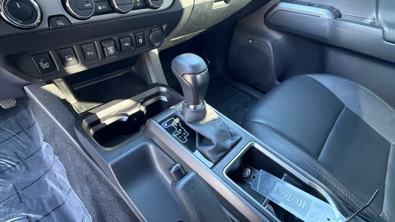 Thumbnail: 2023 Toyota Tacoma - 13