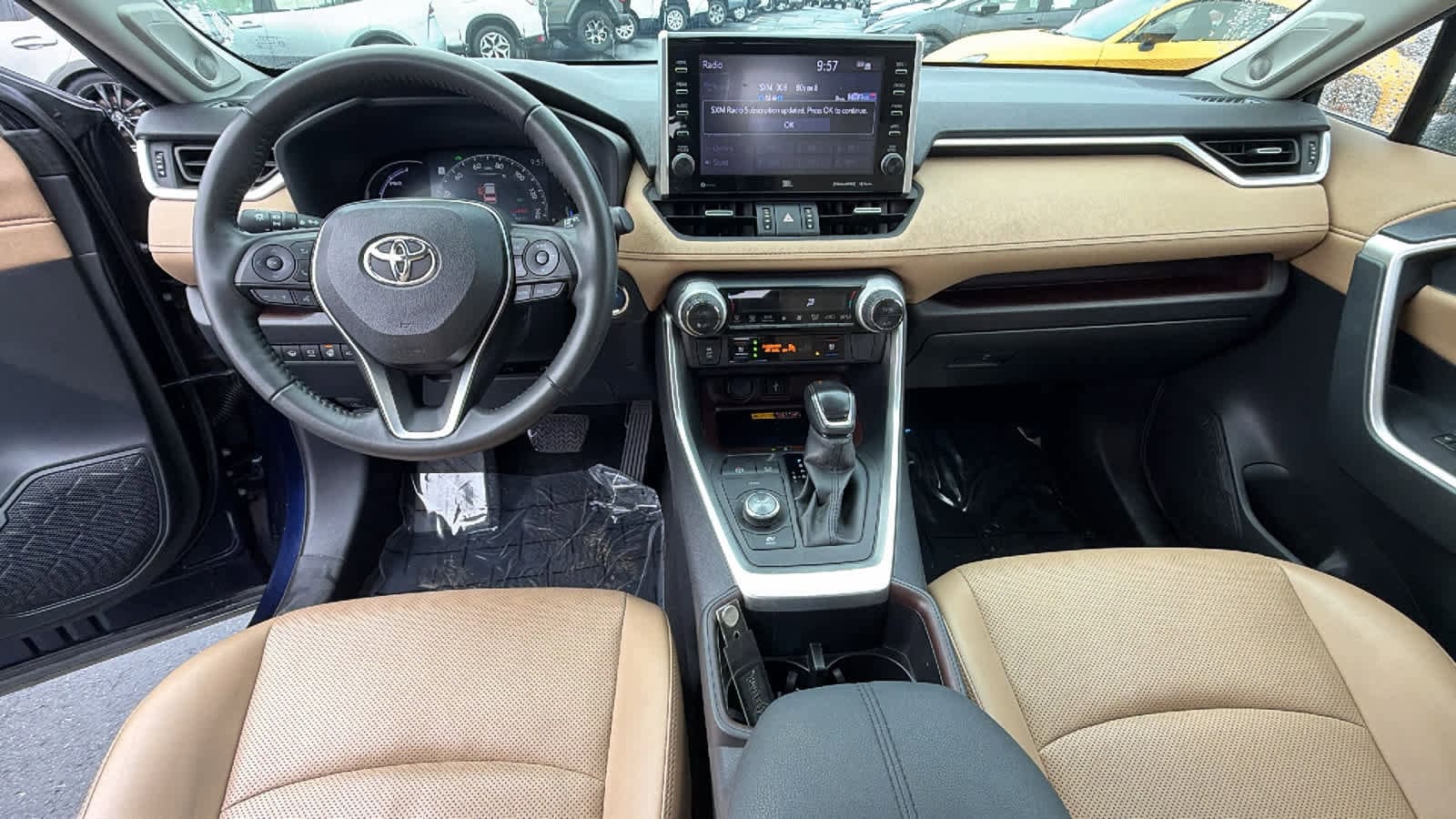 Thumbnail: 2022 Toyota RAV4 - 26