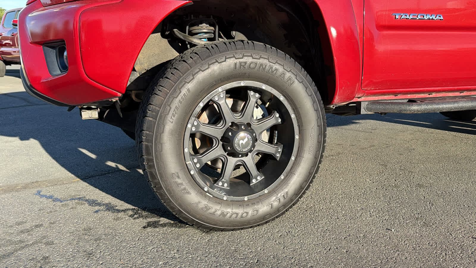 Thumbnail: 2014 Toyota Tacoma - 9