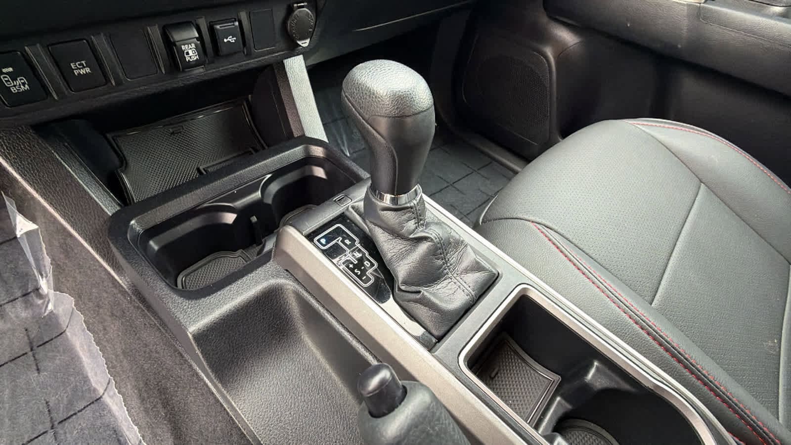 Thumbnail: 2021 Toyota Tacoma - 13