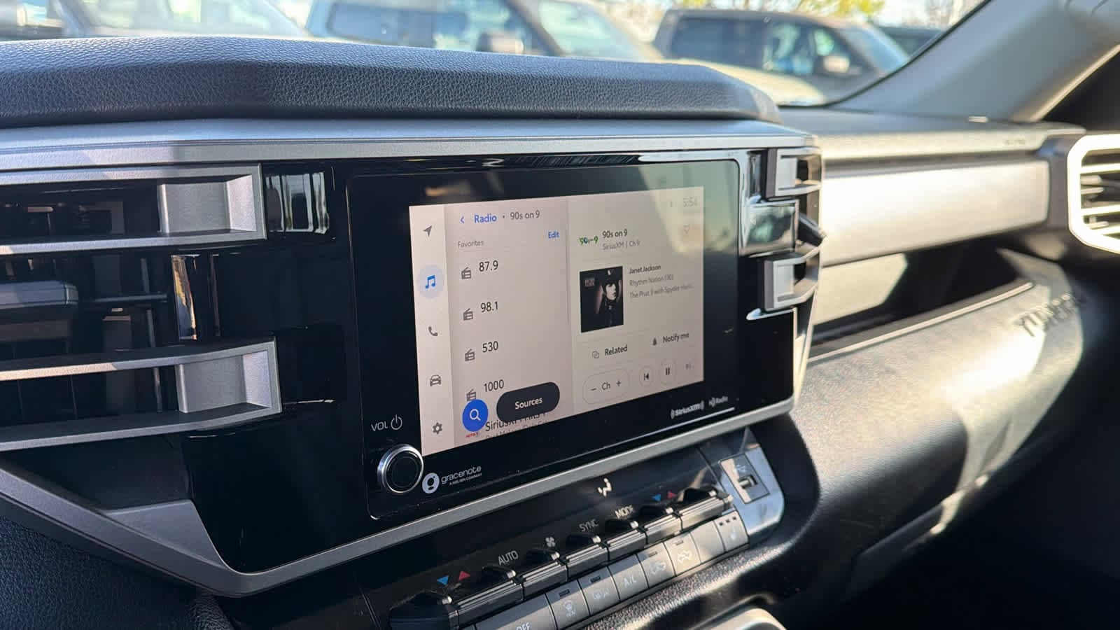 Thumbnail: 2023 Toyota Tundra - 15