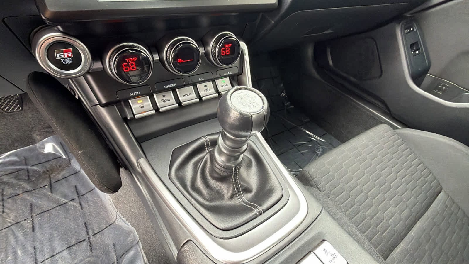 Thumbnail: 2022 Toyota GR86 - 13