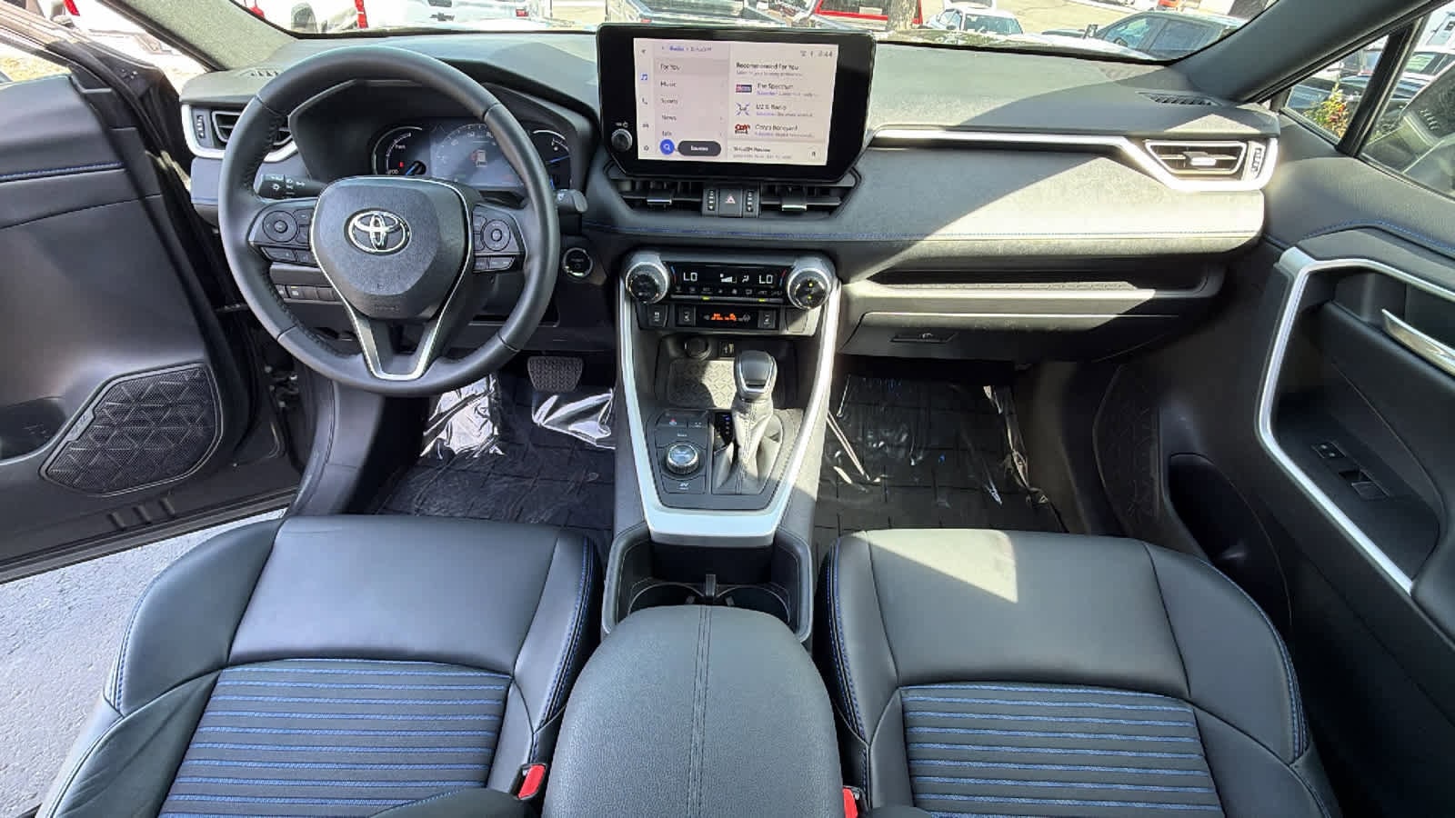 Thumbnail: 2024 Toyota RAV4 - 26