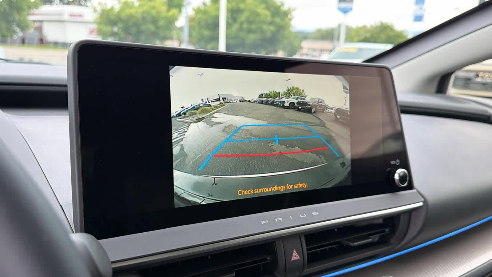 2026 Toyota Prius XLE - Photo 16
