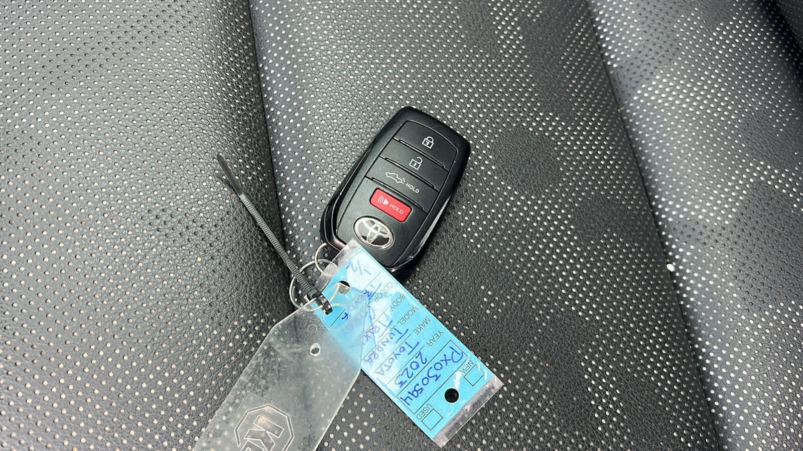 Thumbnail: 2023 Toyota Tundra - 29