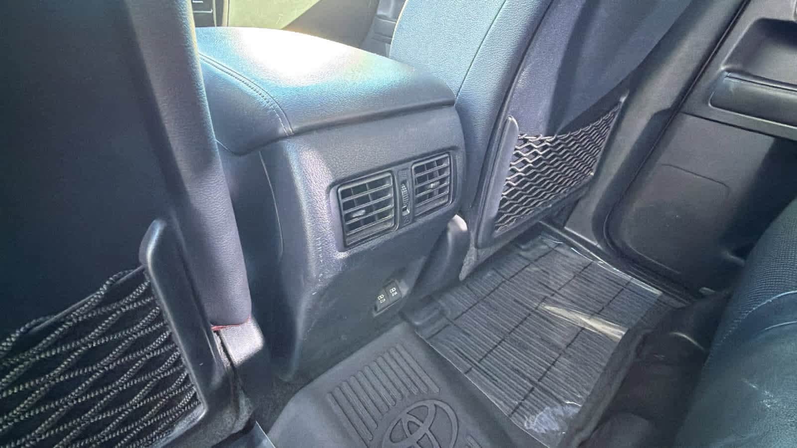 Thumbnail: 2020 Toyota 4Runner - 25