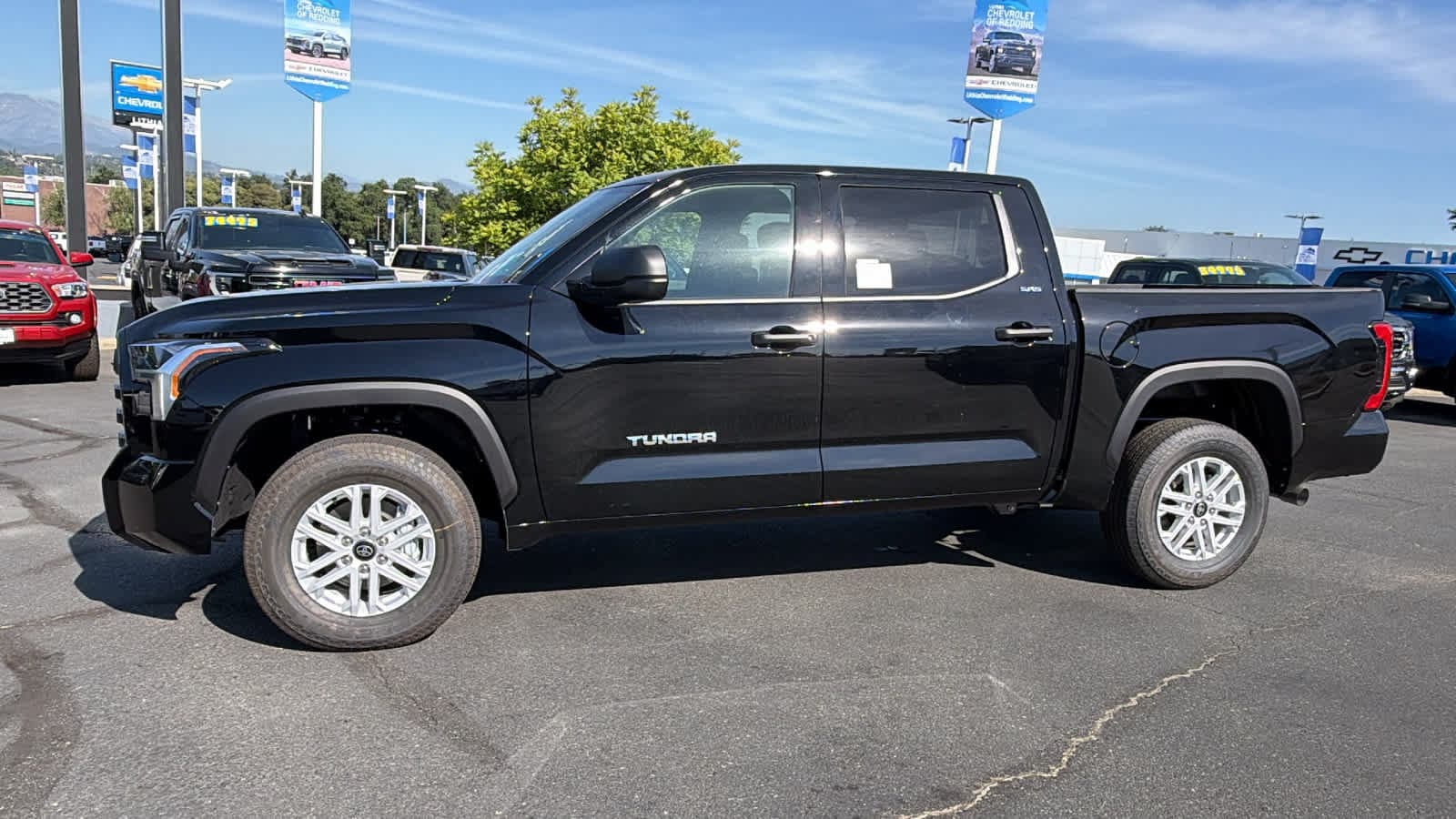 2026 Toyota Tundra SR5 - Photo 8