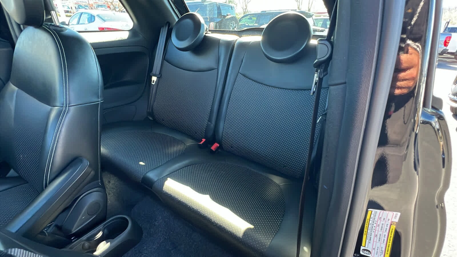 2019 Fiat 500e  13