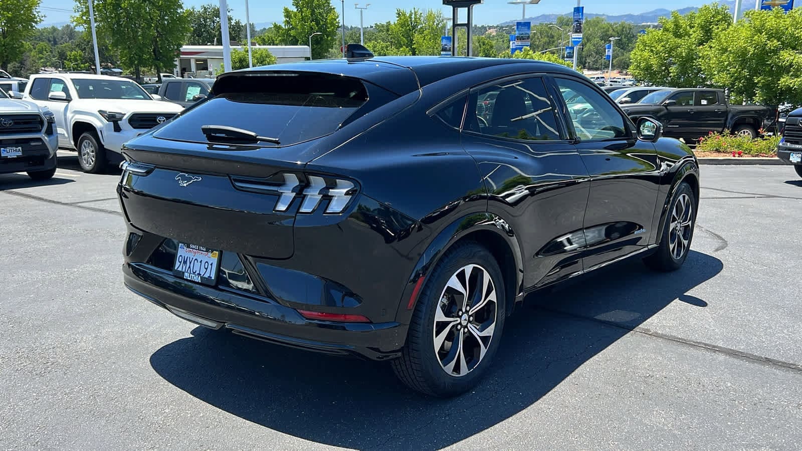 Thumbnail: 2021 Ford Mustang Mach-E - 5