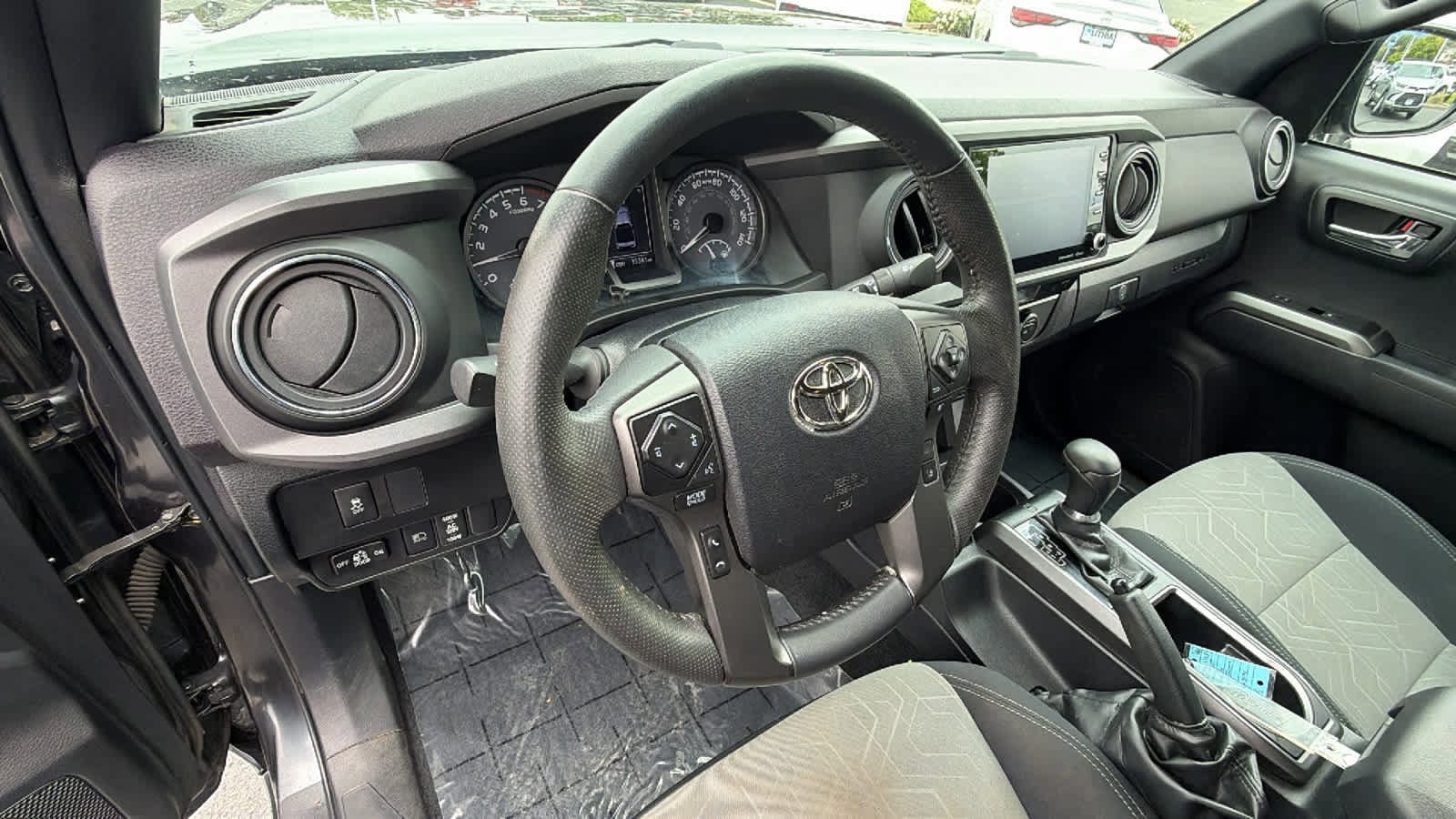 Thumbnail: 2023 Toyota Tacoma - 10