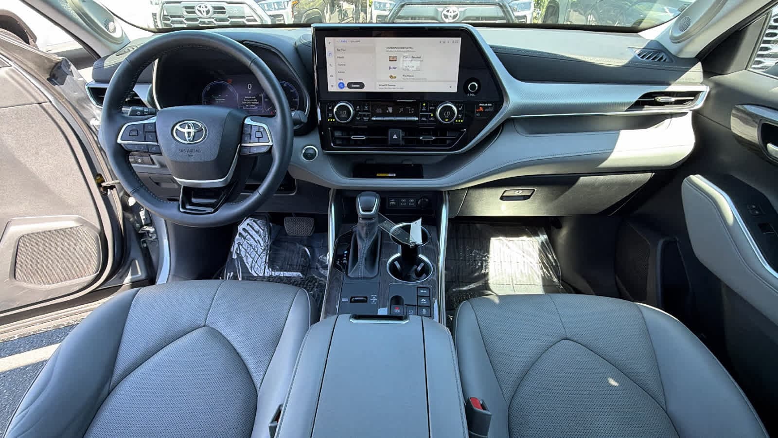 2024 Toyota Highlander Platinum - Photo 26