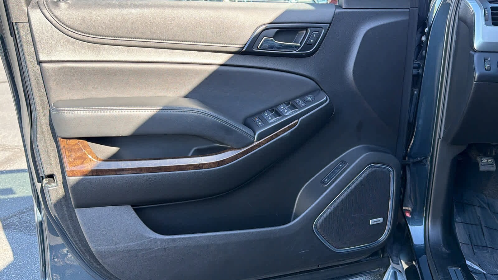 Thumbnail: 2019 Chevrolet Tahoe - 23
