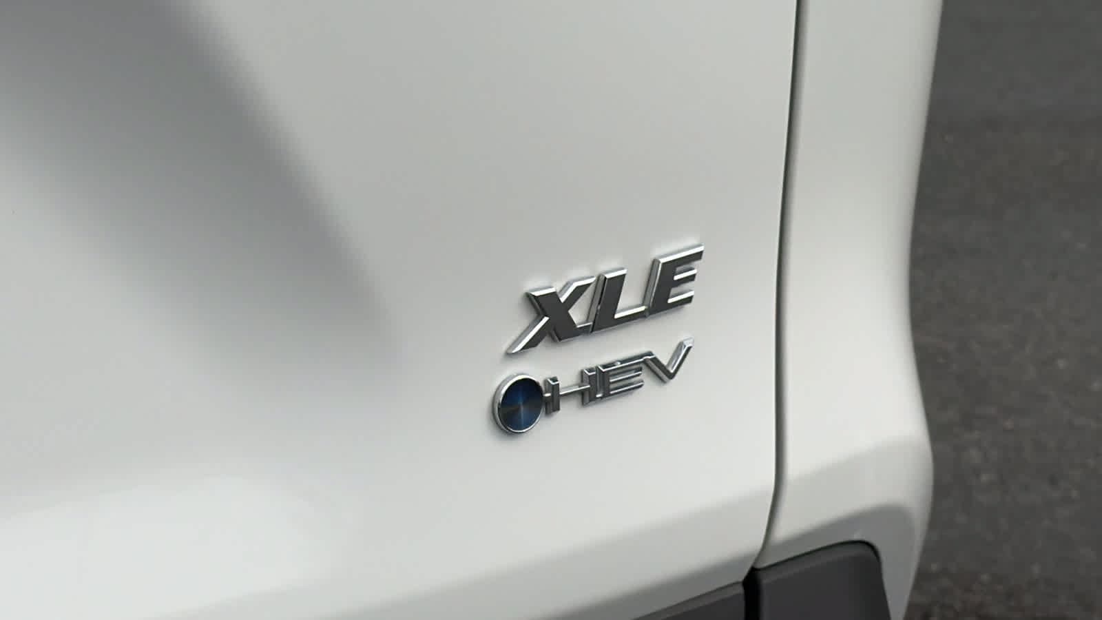 Thumbnail: 2025 Toyota RAV4 - 28