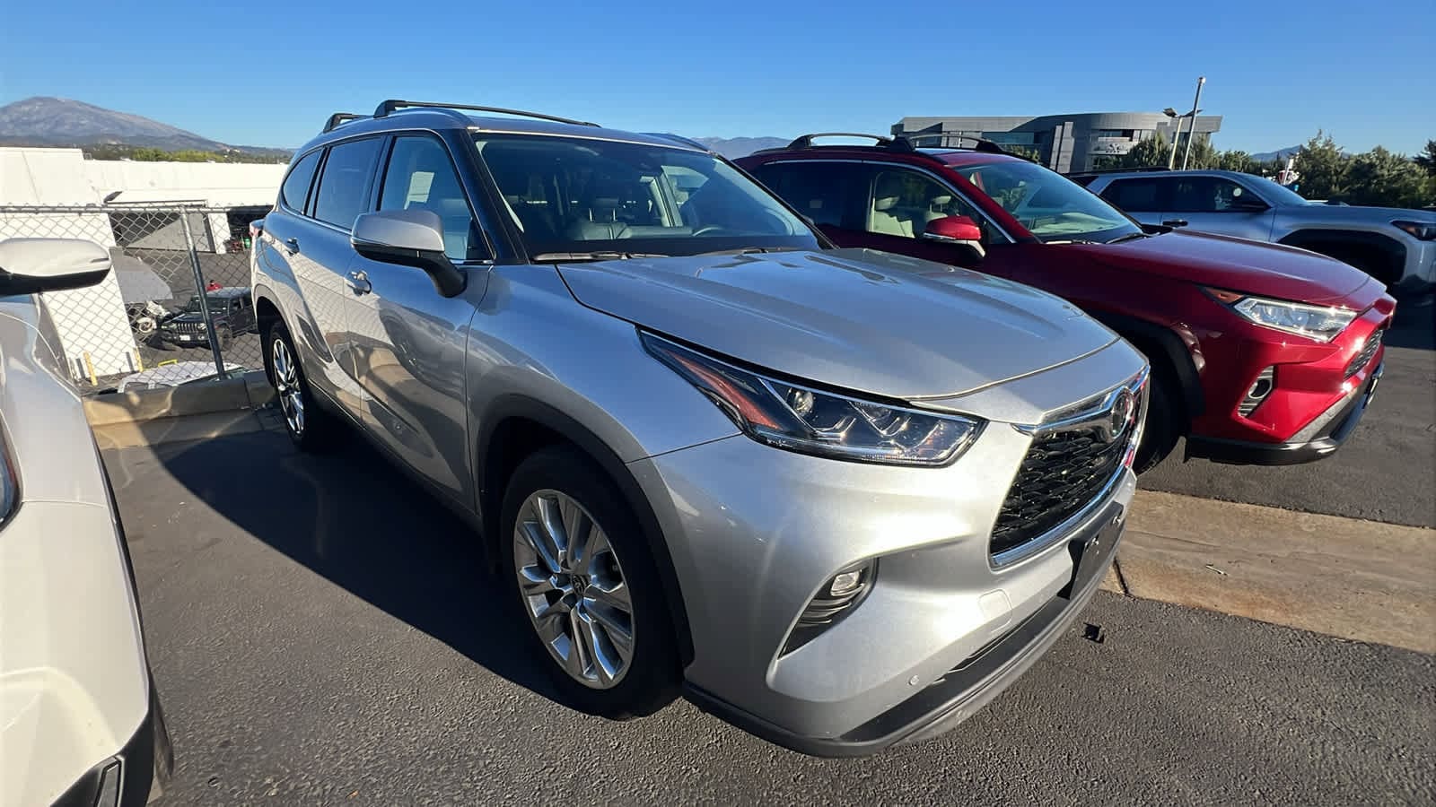 Thumbnail: 2023 Toyota Highlander - 2