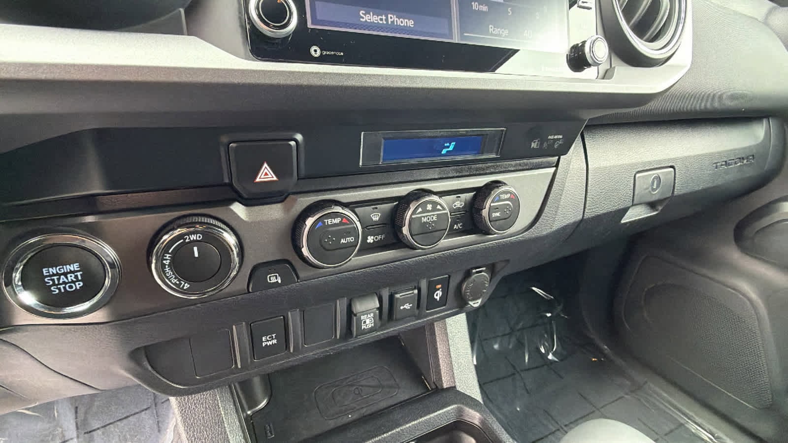 Thumbnail: 2023 Toyota Tacoma - 14