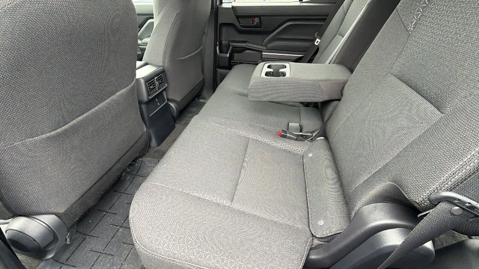 Thumbnail: 2025 Toyota 4Runner - 24