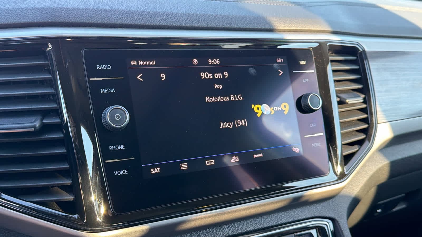 Thumbnail: 2021 Volkswagen Atlas - 15