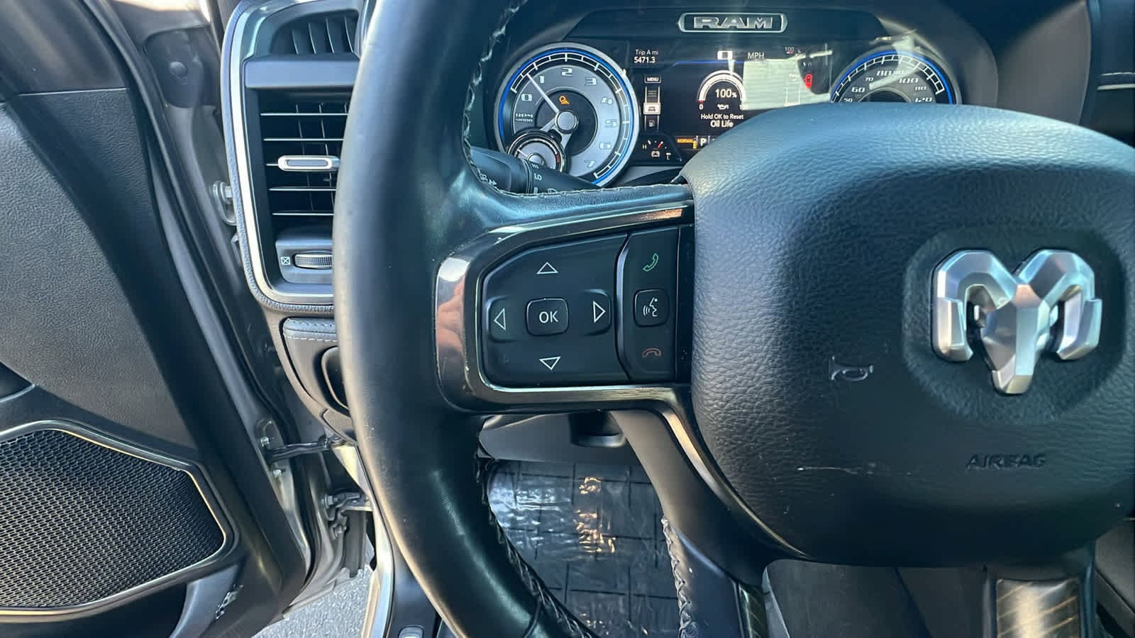 Thumbnail: 2019 RAM 1500 - 19