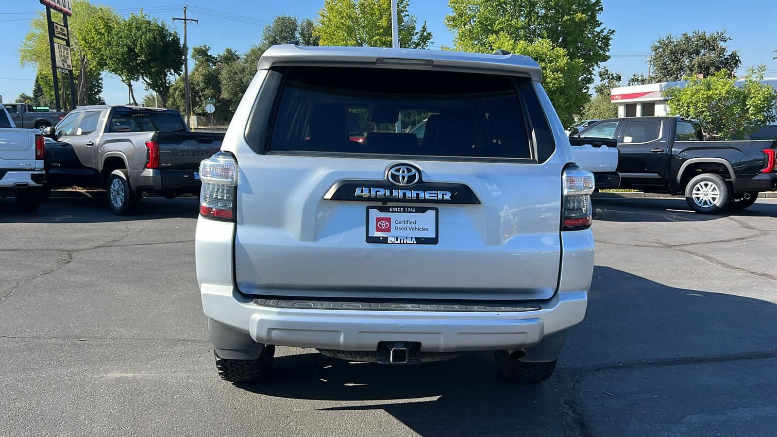 Thumbnail: 2022 Toyota 4Runner - 6