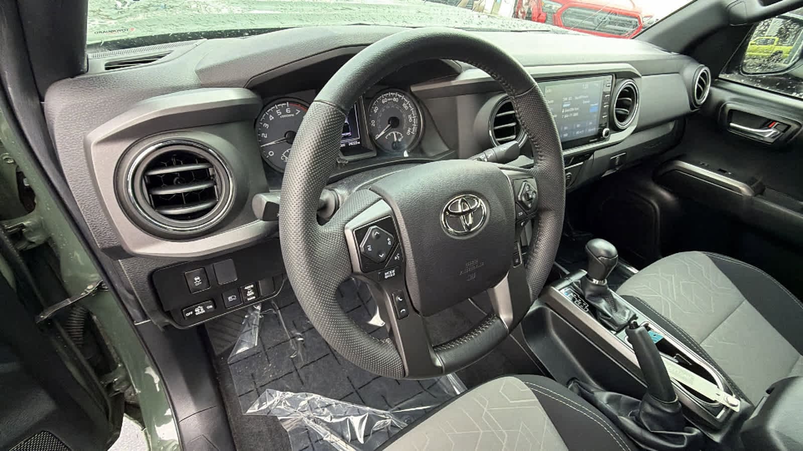 Thumbnail: 2022 Toyota Tacoma - 10