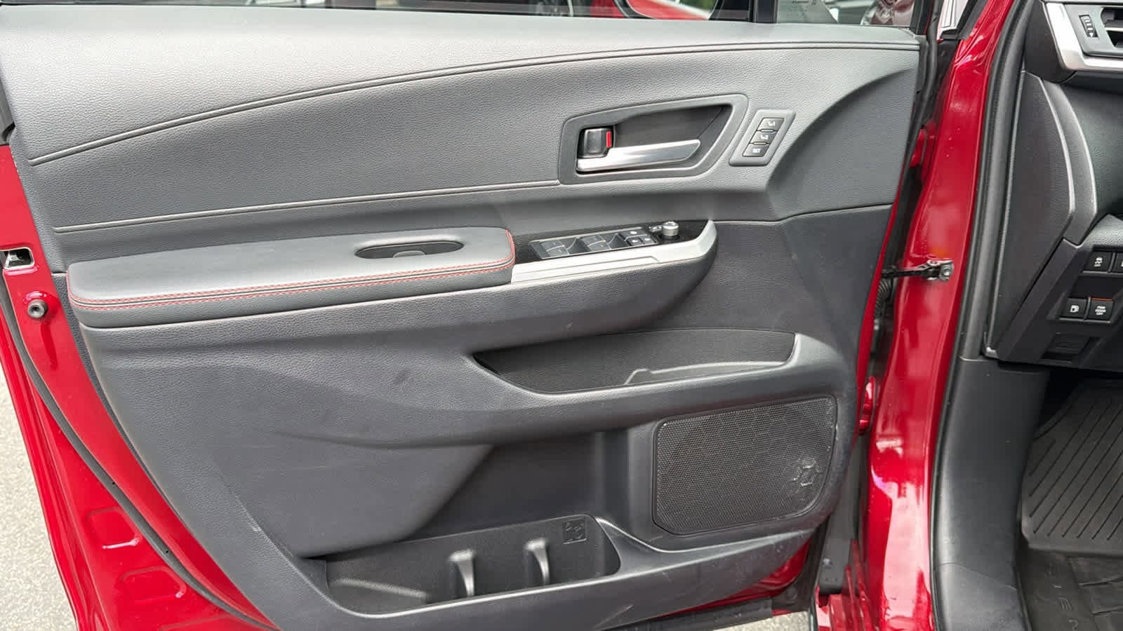 Thumbnail: 2025 Toyota Sienna - 23