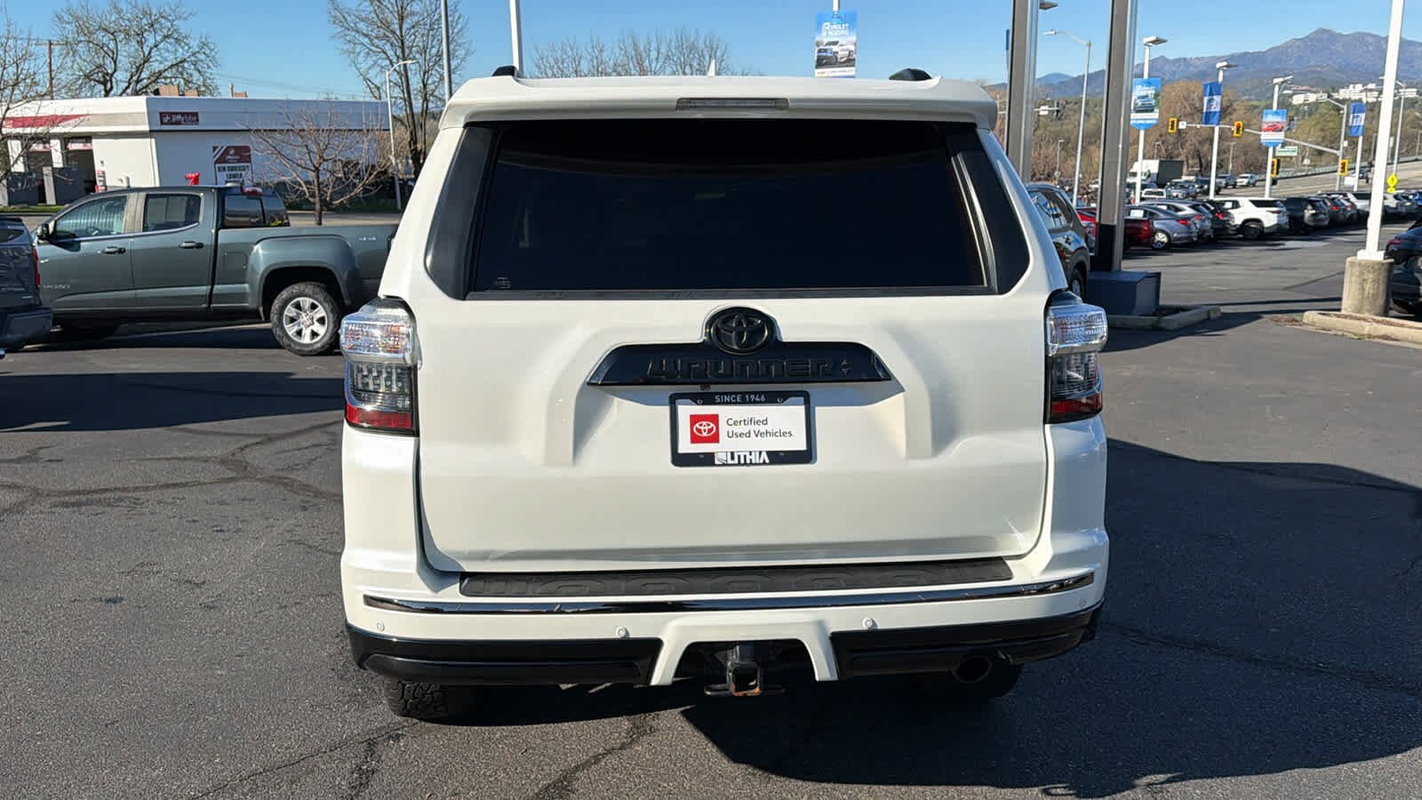 Thumbnail: 2020 Toyota 4Runner - 6