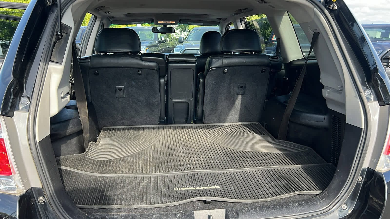 Thumbnail: 2012 Toyota Highlander - 27