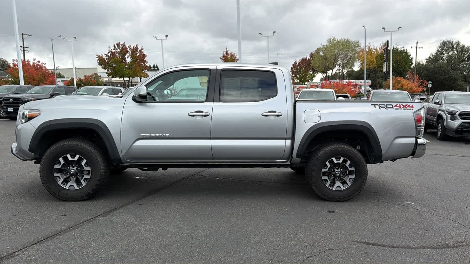 Thumbnail: 2022 Toyota Tacoma - 8