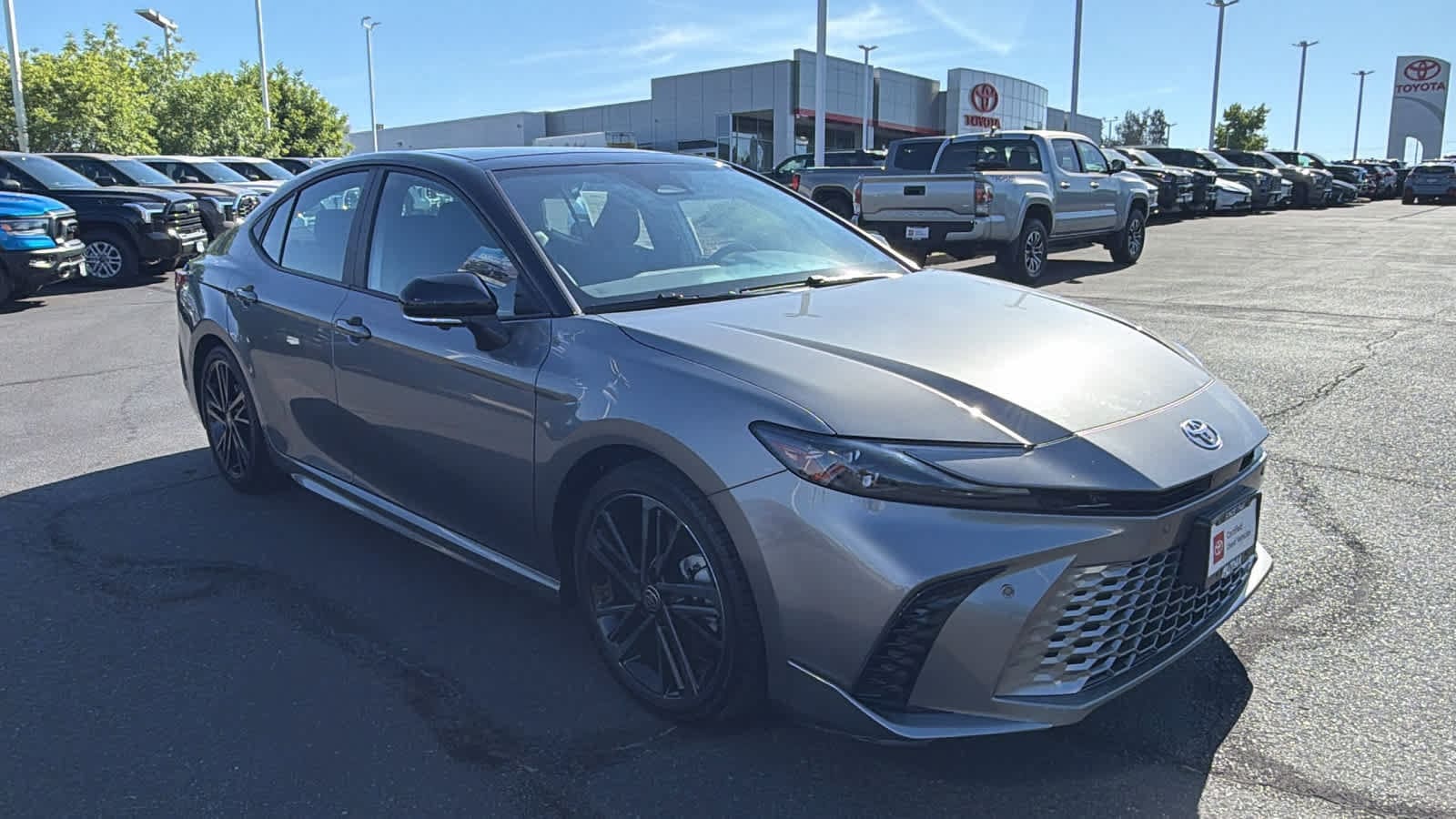 Thumbnail: 2025 Toyota Camry - 3