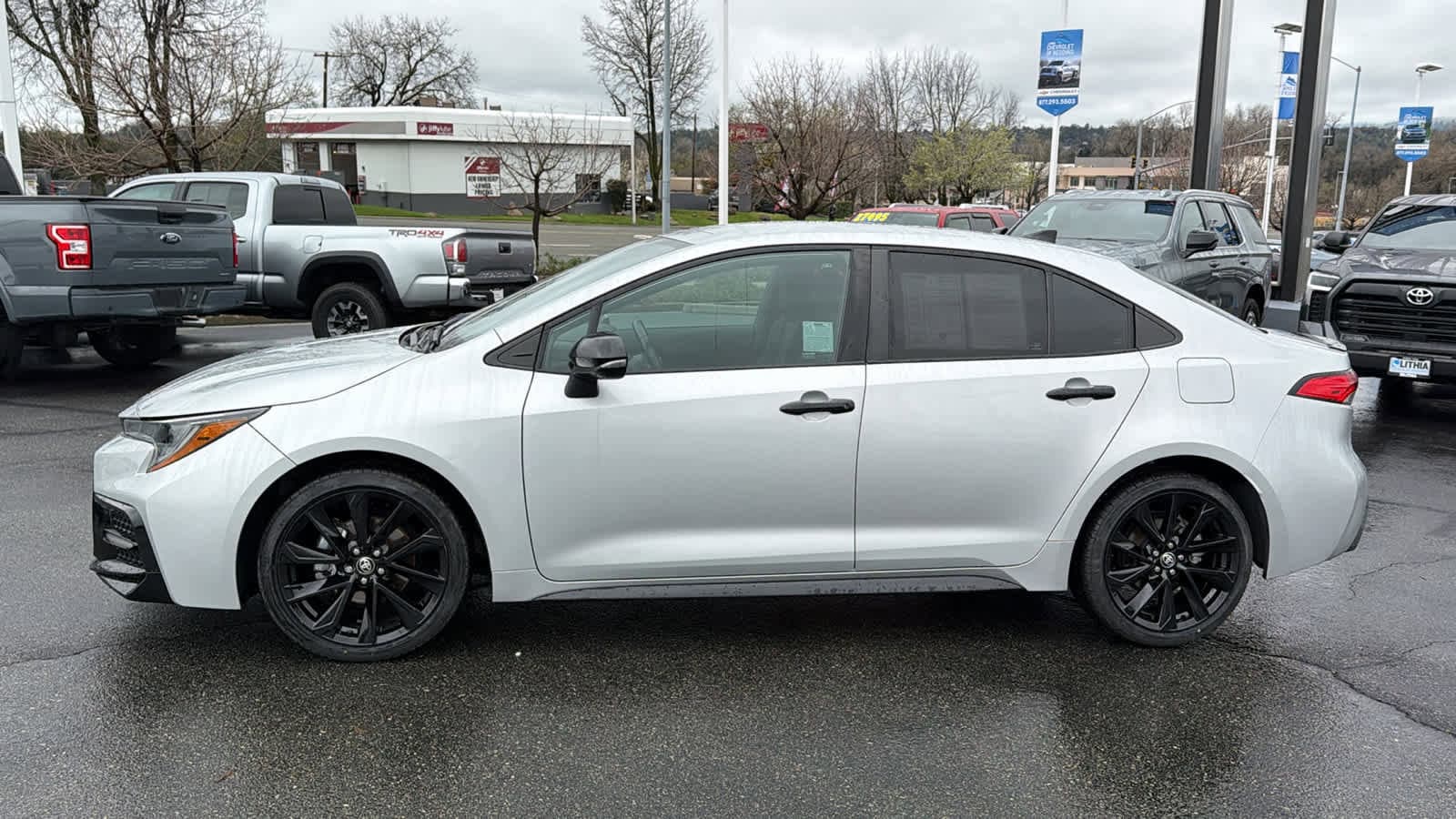 Thumbnail: 2022 Toyota Corolla - 8